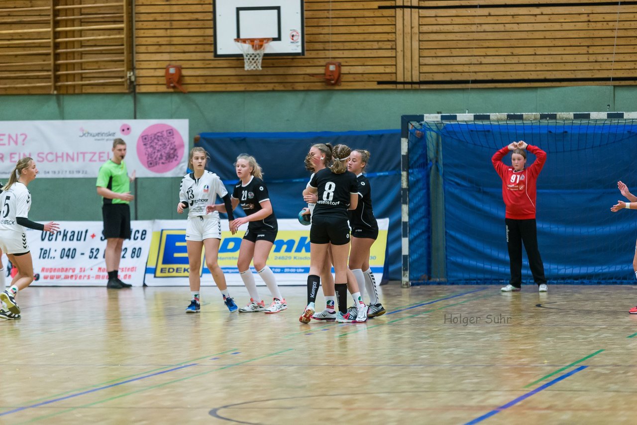 Bild 33 - C-Juniorinnen SVHU - HSD Wagrien : Ergebnis: 30:15